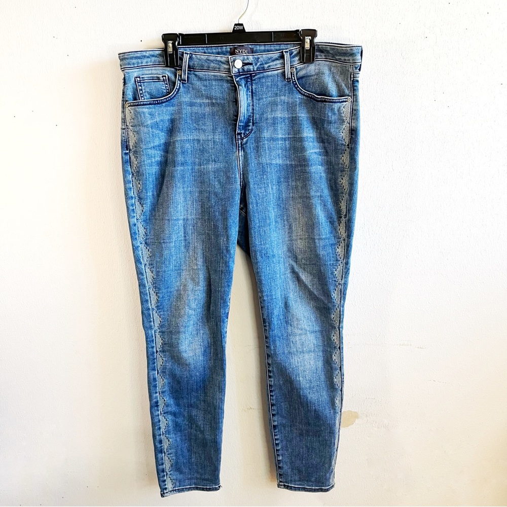 NYDJ Jeans Ami Skinny w/ Border Embroidery 5 Pocket Denim Sz 16 EUC Medium Wash